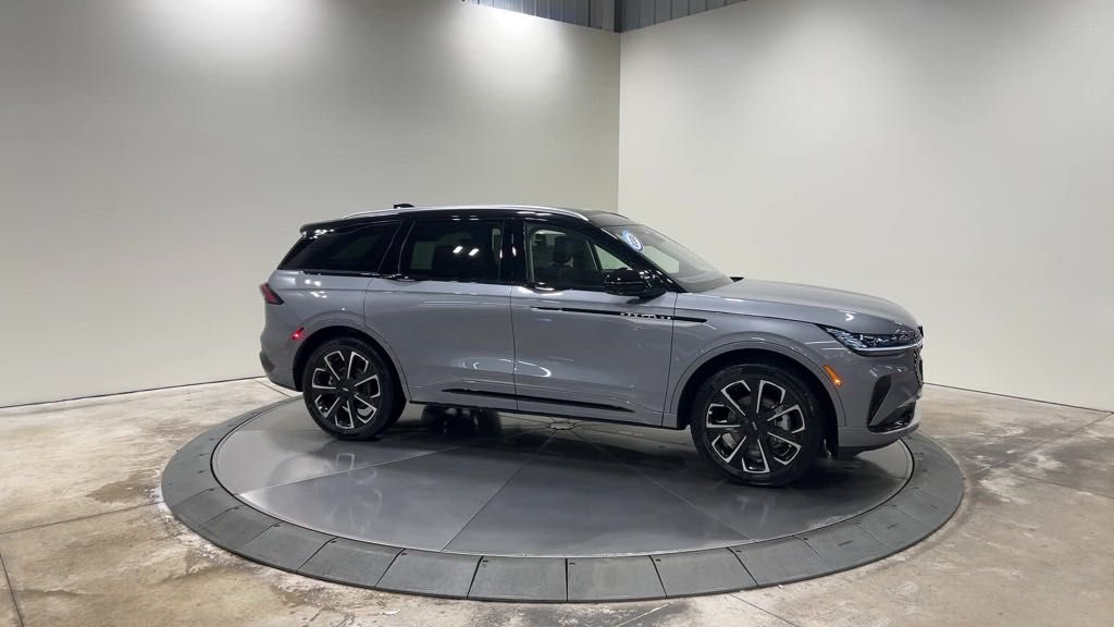 new 2025 Lincoln Nautilus car, priced at $62,205