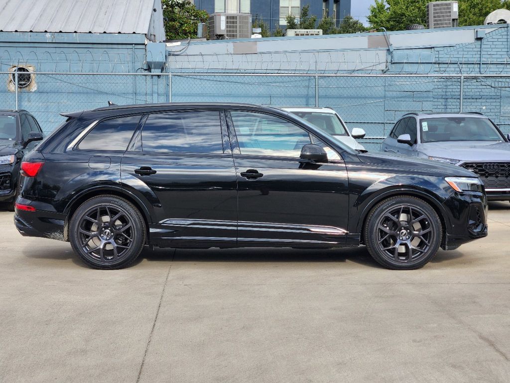 new 2025 Audi SQ7 car, priced at $100,140
