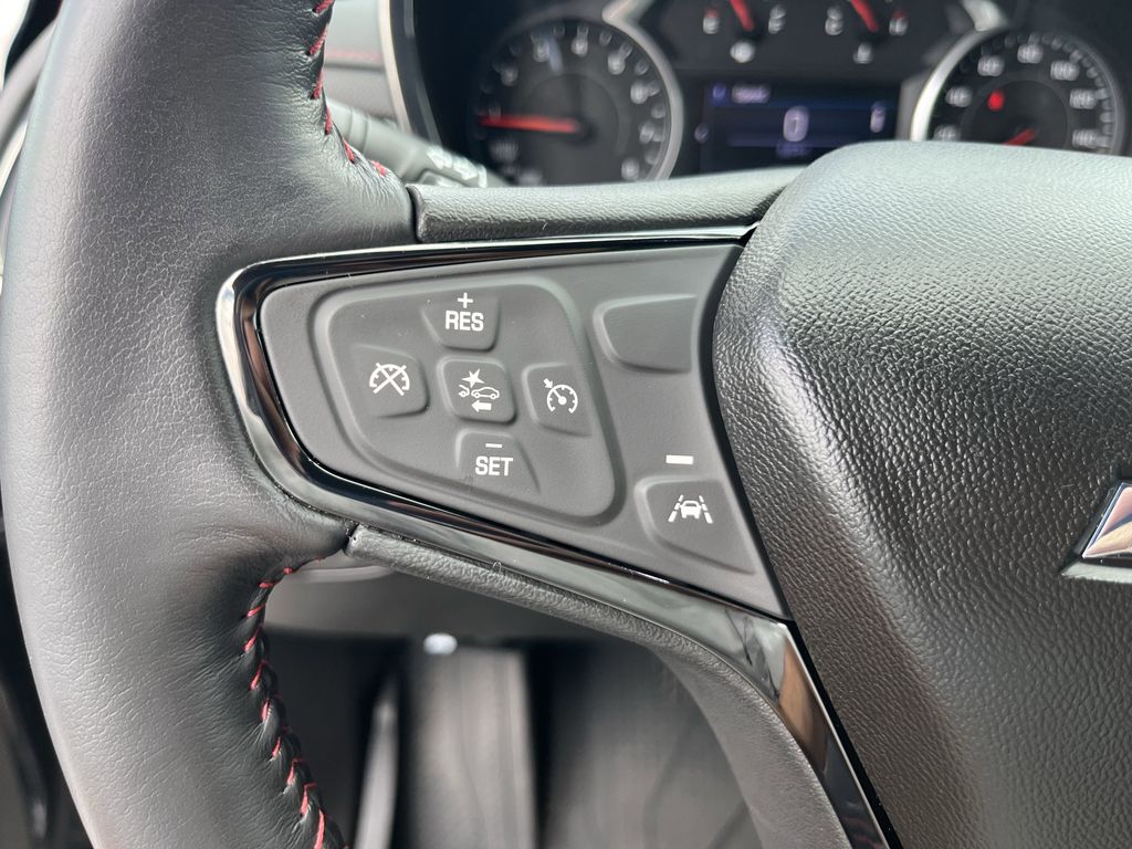 used 2022 Chevrolet Equinox car, priced at $23,349