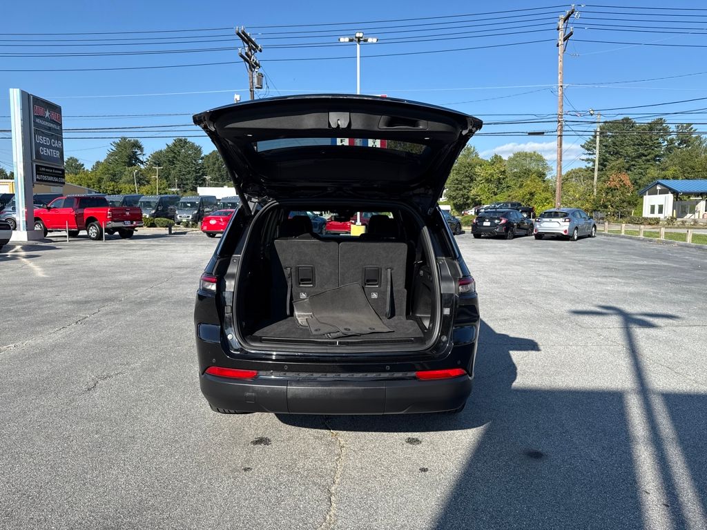 used 2022 Jeep Grand Cherokee L car, priced at $29,400