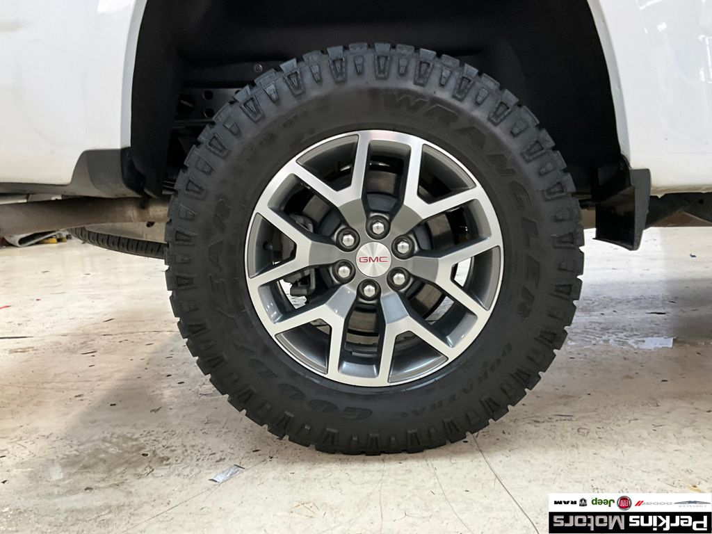 used 2022 GMC Canyon car, priced at $36,338