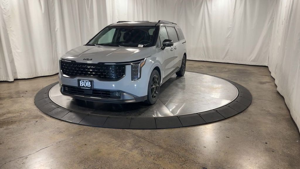 new 2025 Kia Carnival car, priced at $47,884
