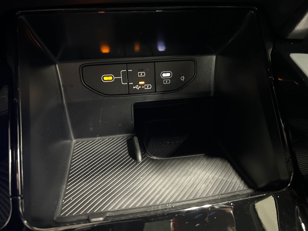 new 2025 Kia Sorento car, priced at $44,243