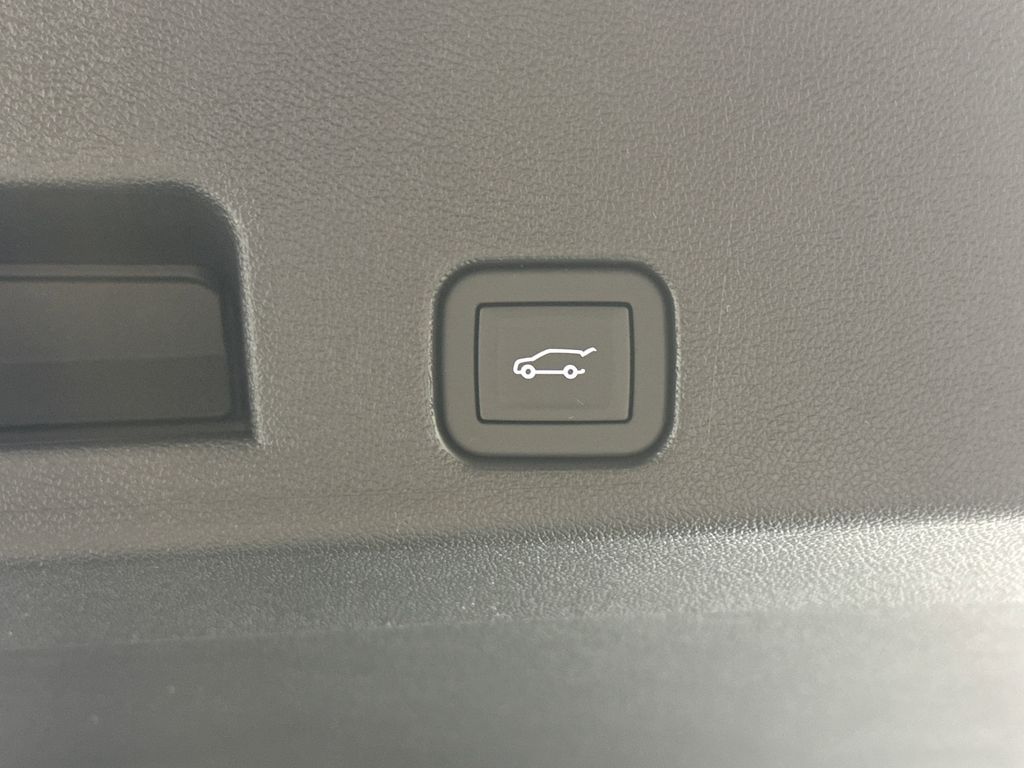 new 2025 Buick Enclave car, priced at $46,335