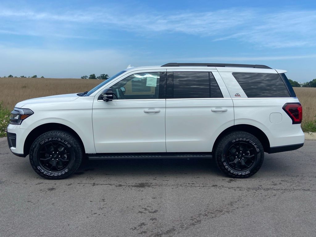 new 2024 Ford Expedition car, priced at $72,041