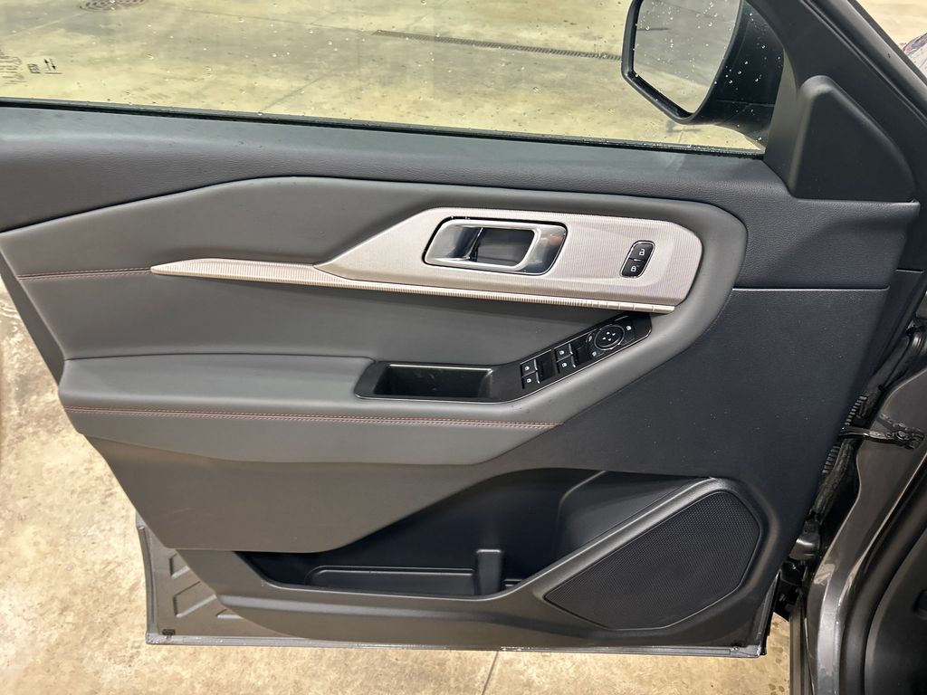 new 2025 Ford Explorer car, priced at $45,399