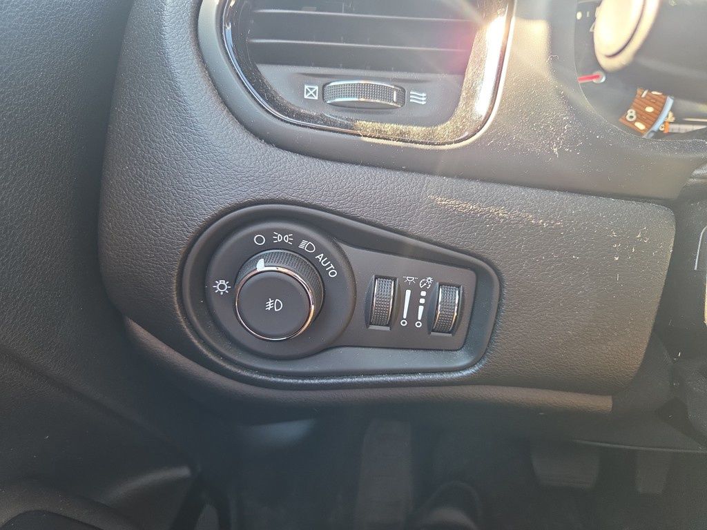 used 2023 Jeep Renegade car, priced at $20,990