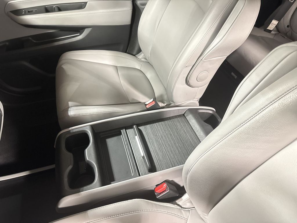 used 2018 Honda Odyssey car, priced at $23,998