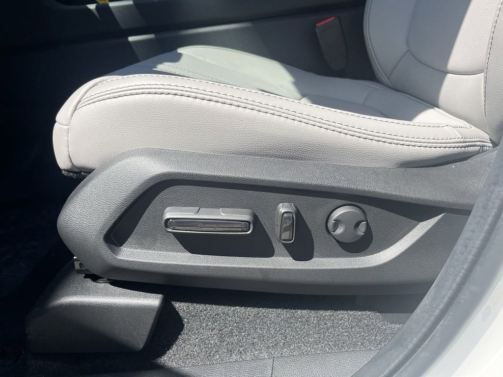 new 2025 Honda Pilot car, priced at $49,488