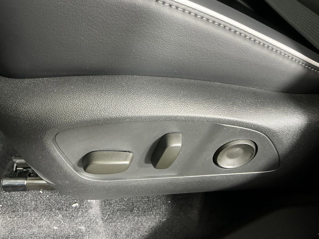new 2025 Buick Enclave car, priced at $46,530