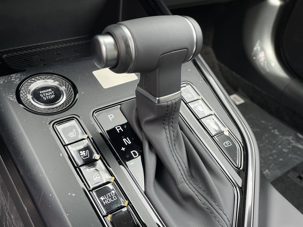 new 2025 Kia Niro car, priced at $33,003