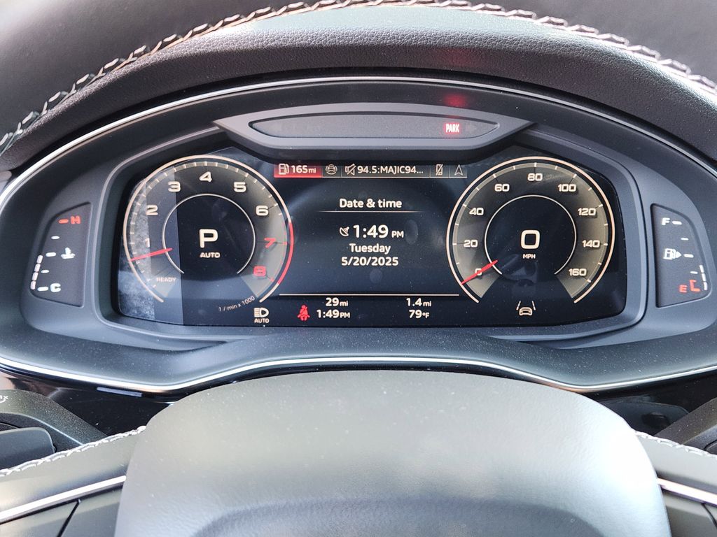 new 2025 Audi Q7 car, priced at $77,840