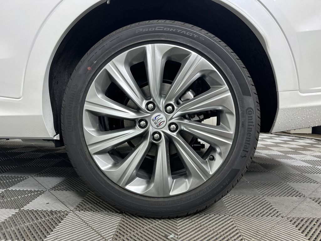 new 2025 Buick Envista car, priced at $30,095