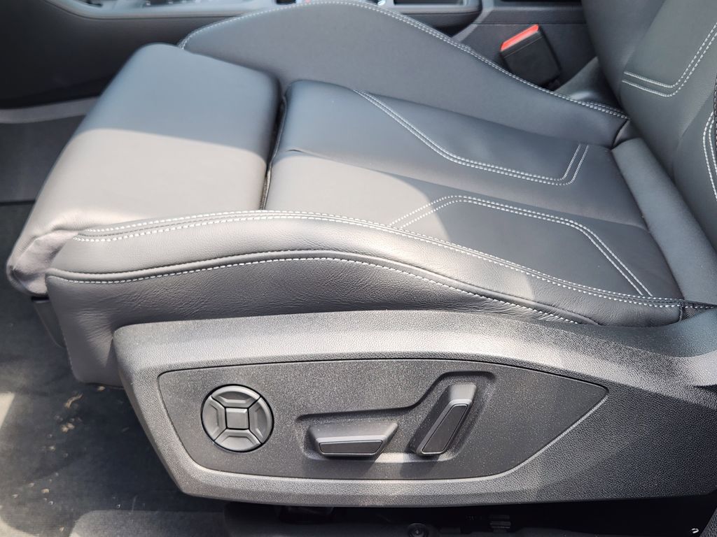new 2025 Audi Q3 car, priced at $45,515