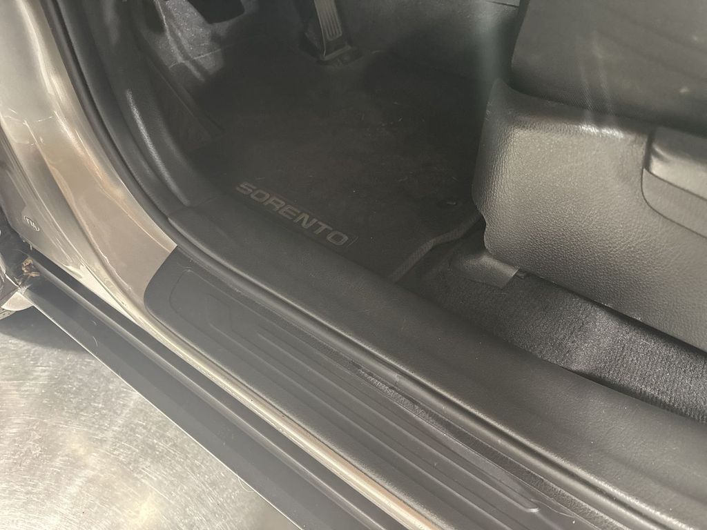 used 2015 Kia Sorento car, priced at $12,185