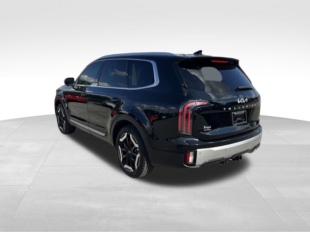 used 2024 Kia Telluride car, priced at $42,308