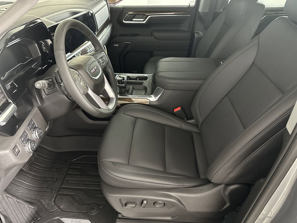 new 2025 GMC Sierra 1500 car, priced at $62,224