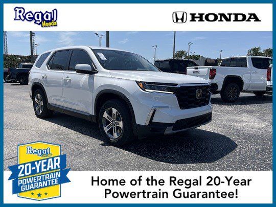 new 2025 Honda Pilot car, priced at $43,589