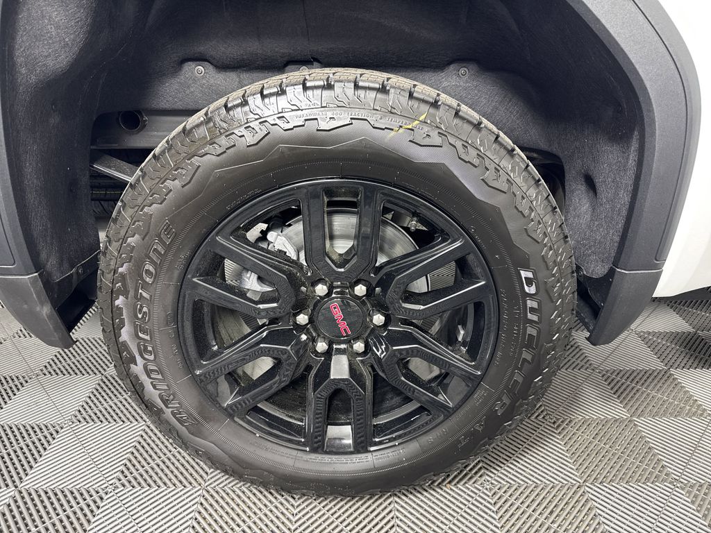 new 2025 GMC Sierra 1500 car, priced at $61,430