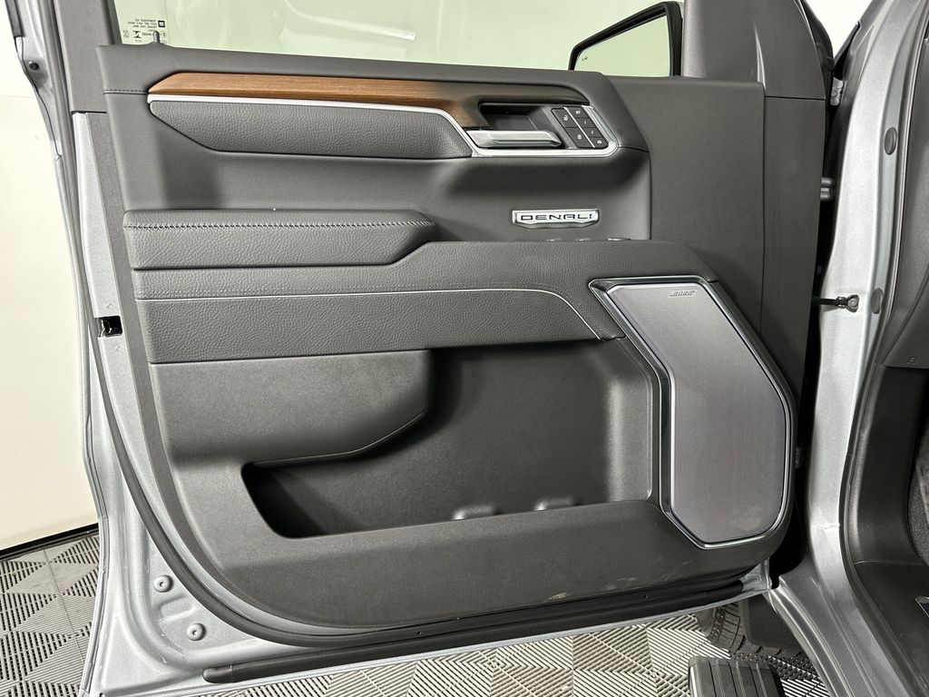 new 2025 GMC Sierra 1500 car, priced at $68,494