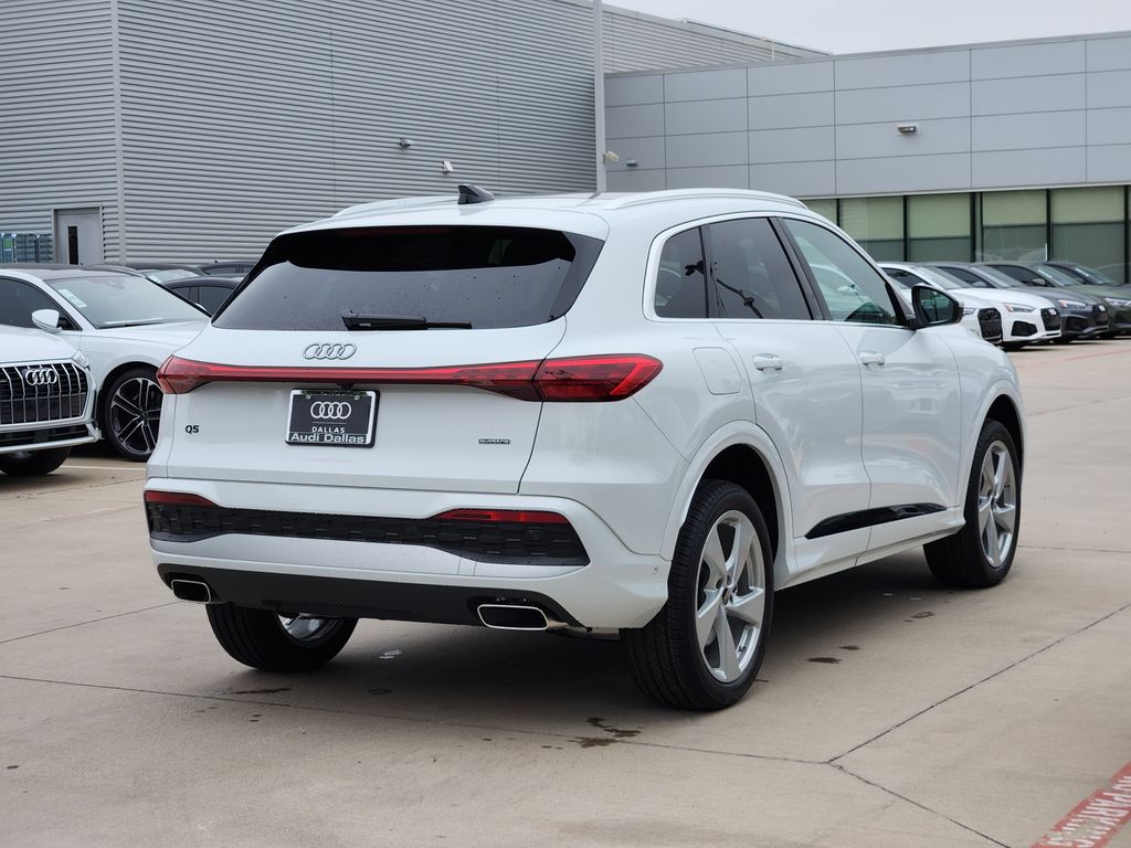 new 2025 Audi Q5 car, priced at $60,975