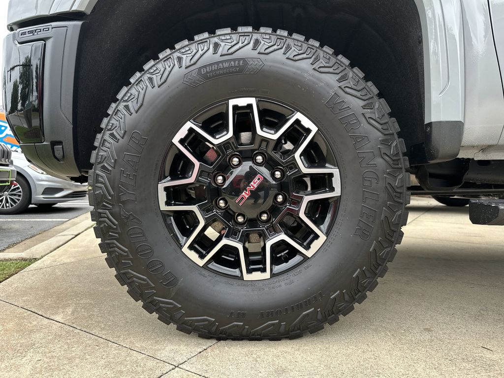 new 2025 GMC Sierra 2500HD car, priced at $92,996