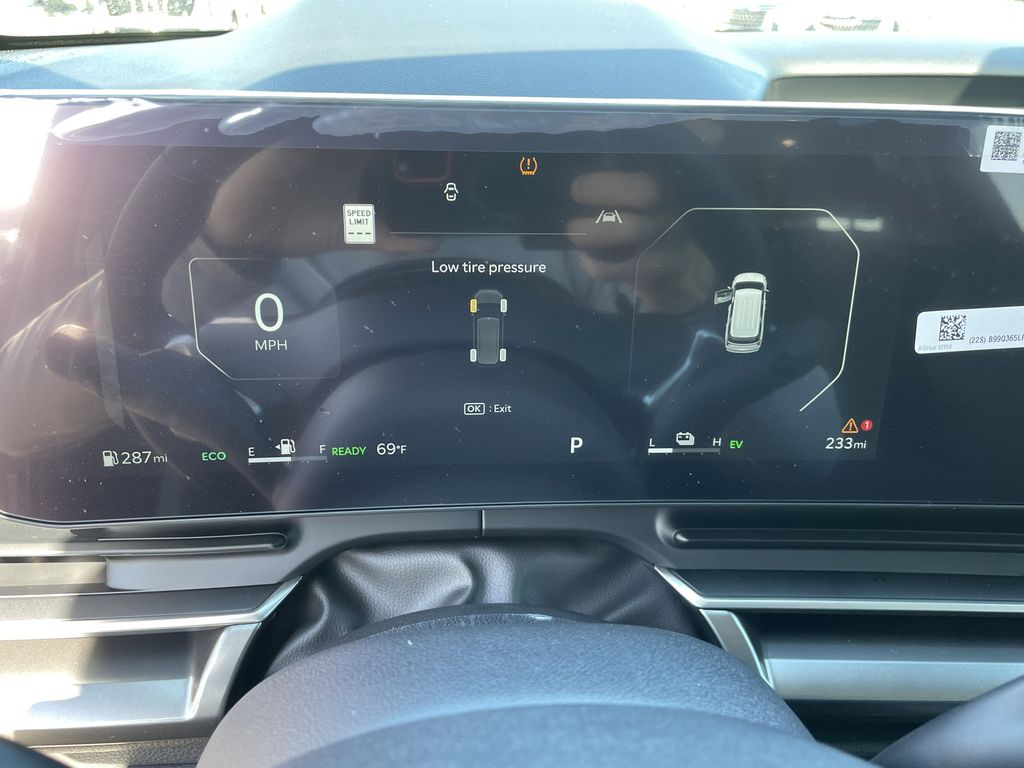 new 2026 Kia Carnival Hybrid car, priced at $52,521