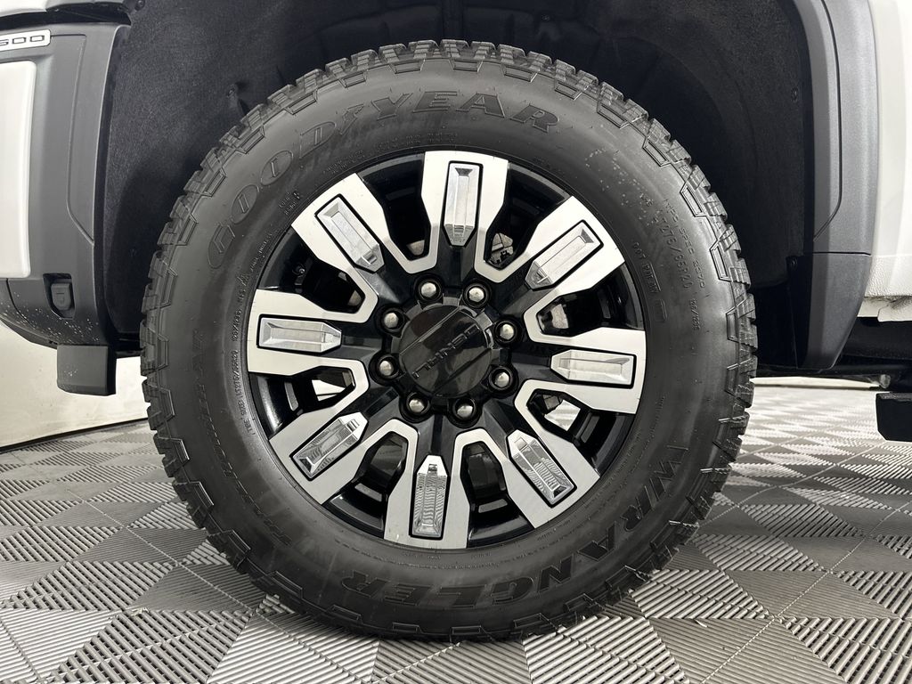 new 2025 GMC Sierra 2500HD car, priced at $86,069