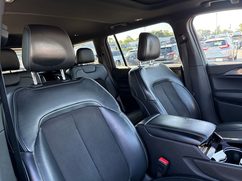 used 2022 Jeep Grand Cherokee L car, priced at $29,400