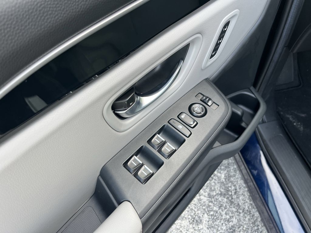 new 2025 Honda Pilot car, priced at $47,942
