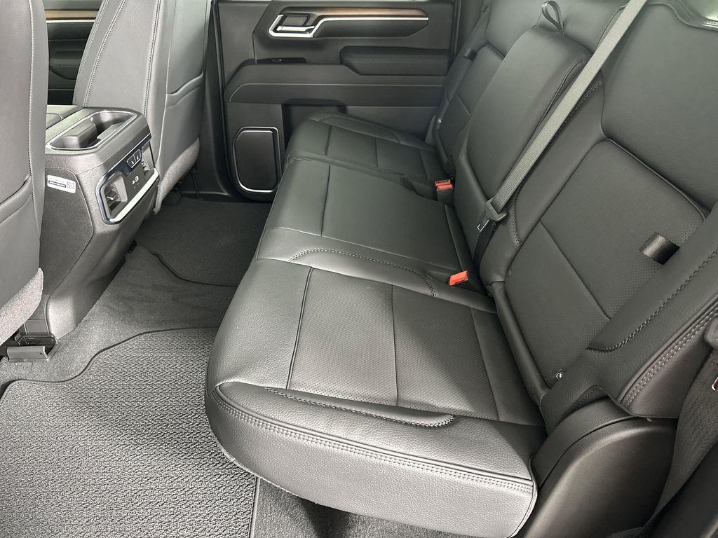 new 2025 GMC Sierra 2500HD car, priced at $86,034