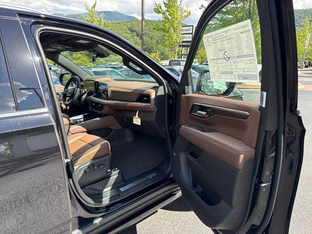 new 2025 Chevrolet Suburban car, priced at $92,180