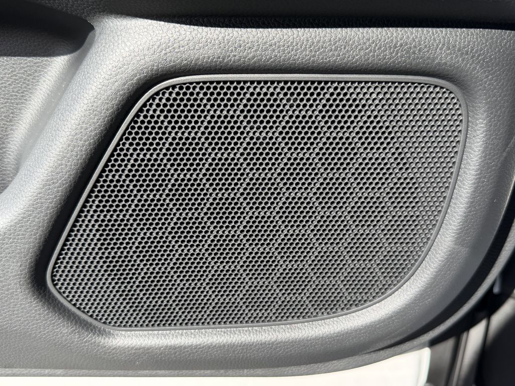 new 2025 Honda Pilot car, priced at $49,265