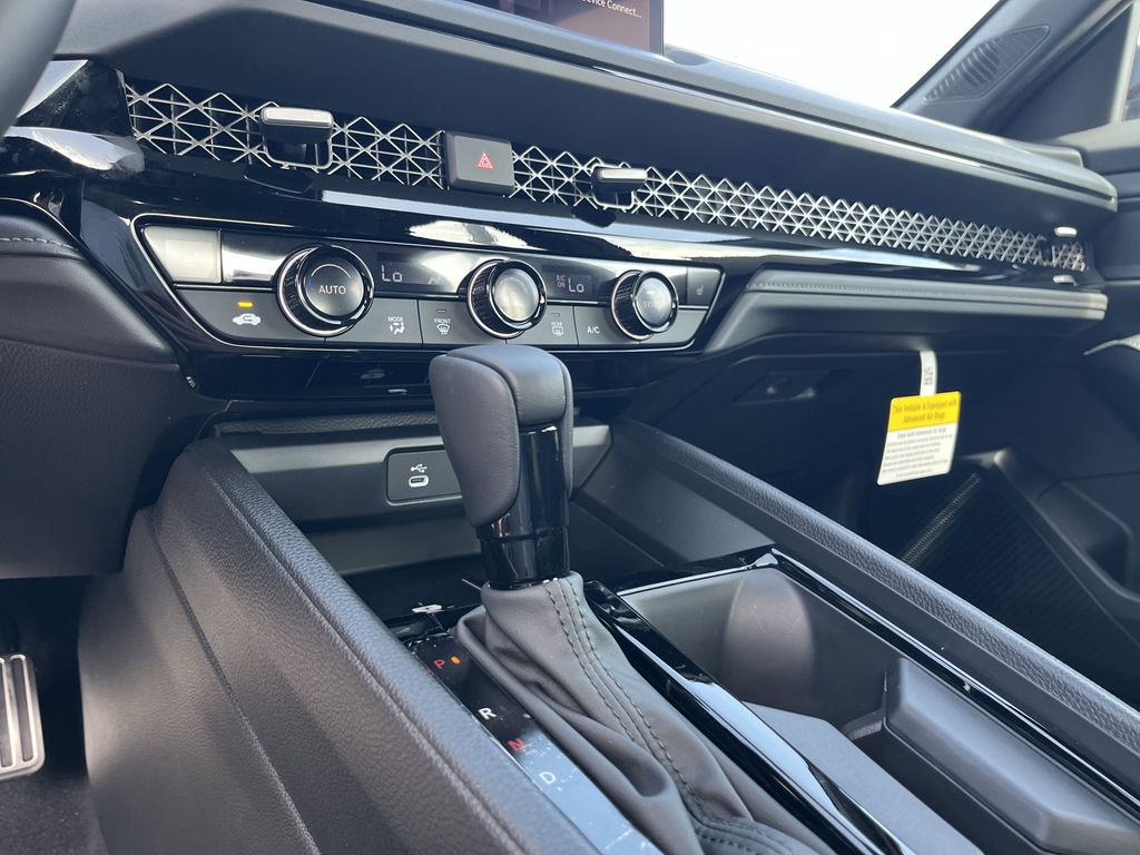 new 2025 Honda Accord Hybrid car, priced at $33,850