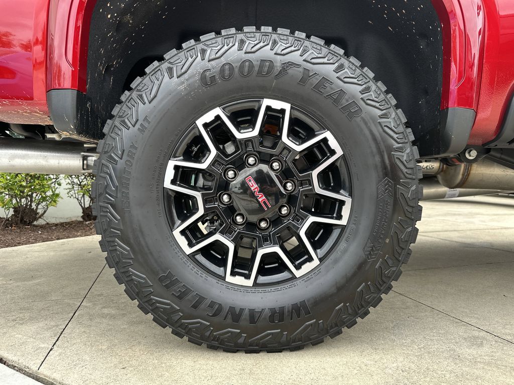 new 2025 GMC Sierra 2500HD car, priced at $93,136