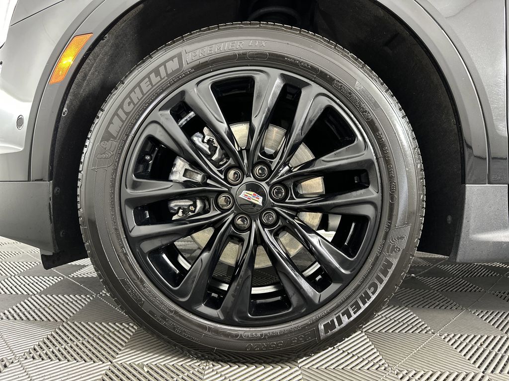 used 2021 Cadillac XT5 car, priced at $31,547