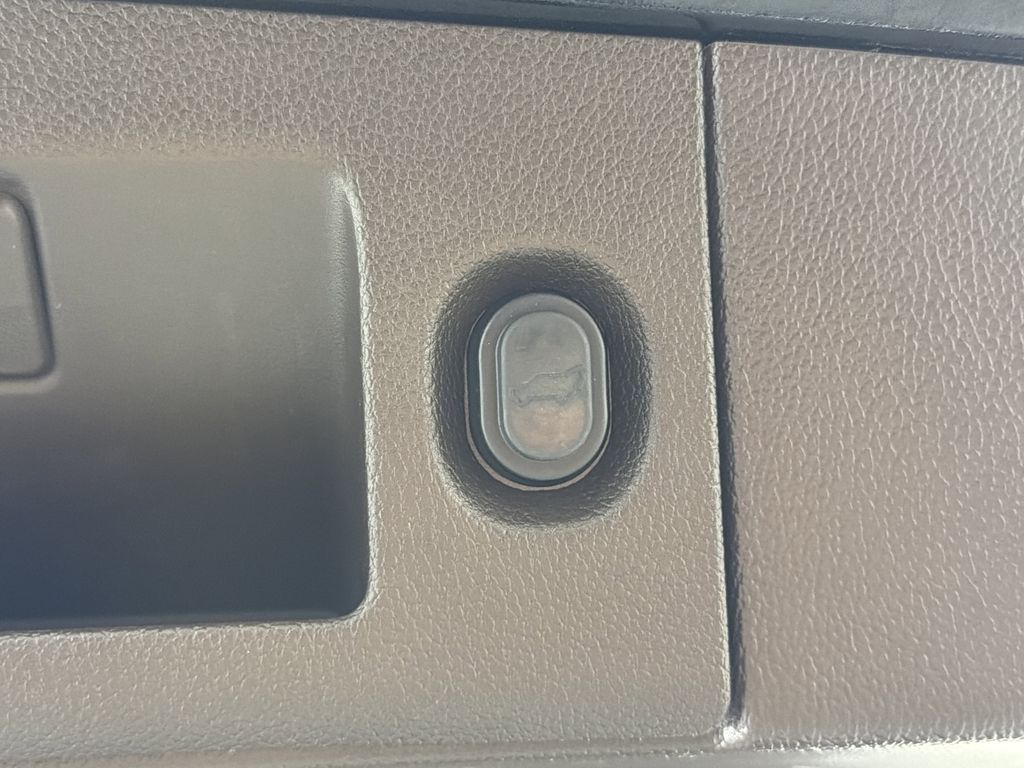 used 2019 GMC Yukon car, priced at $37,995