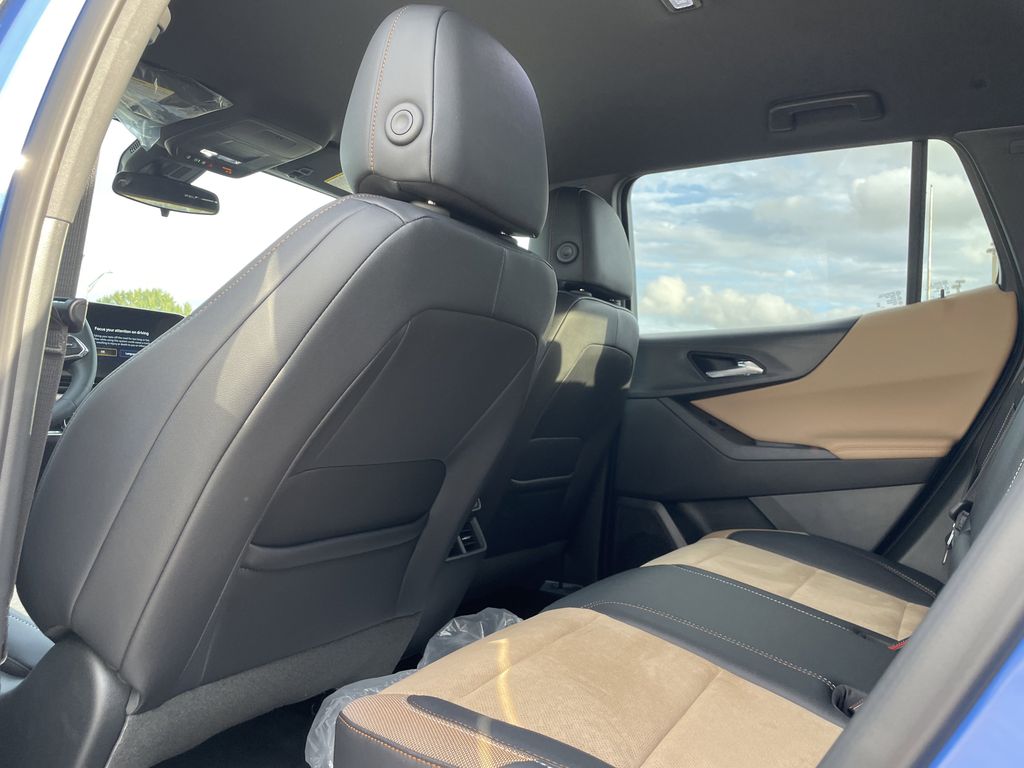 new 2026 Chevrolet Equinox car, priced at $32,900