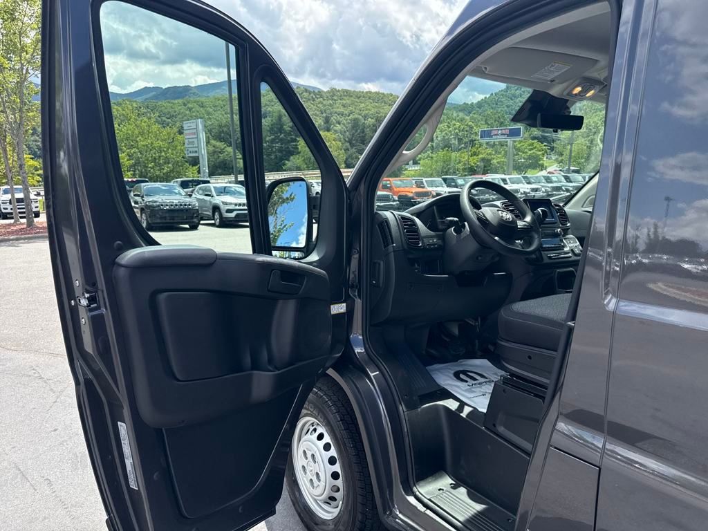 new 2025 Ram ProMaster 2500 car, priced at $52,492