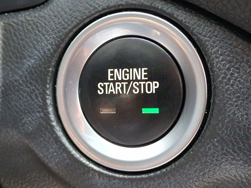 used 2021 Chevrolet Equinox car, priced at $22,795
