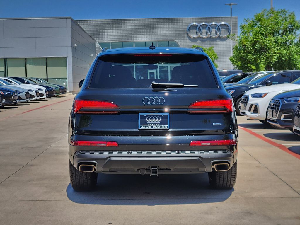 new 2025 Audi Q7 car, priced at $77,750