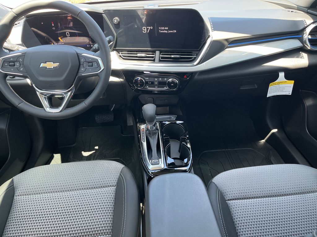 new 2025 Chevrolet Trax car, priced at $24,460