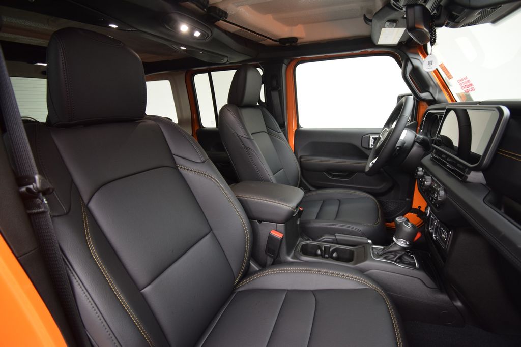 new 2025 Jeep Wrangler car, priced at $49,894
