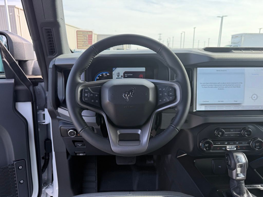 new 2024 Ford Bronco car, priced at $48,626