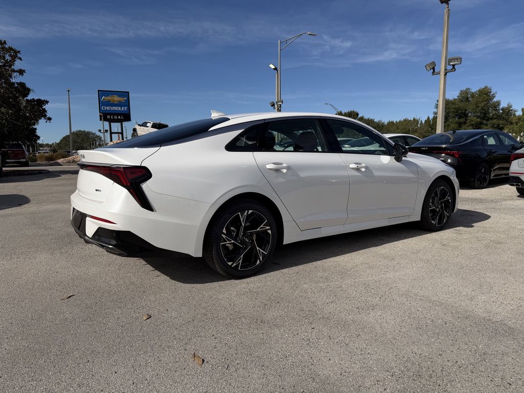 new 2026 Kia K5 car, priced at $27,728