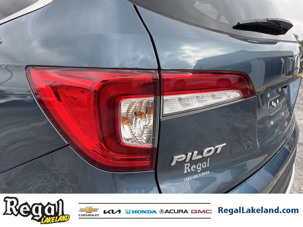 used 2021 Honda Pilot car, priced at $21,594