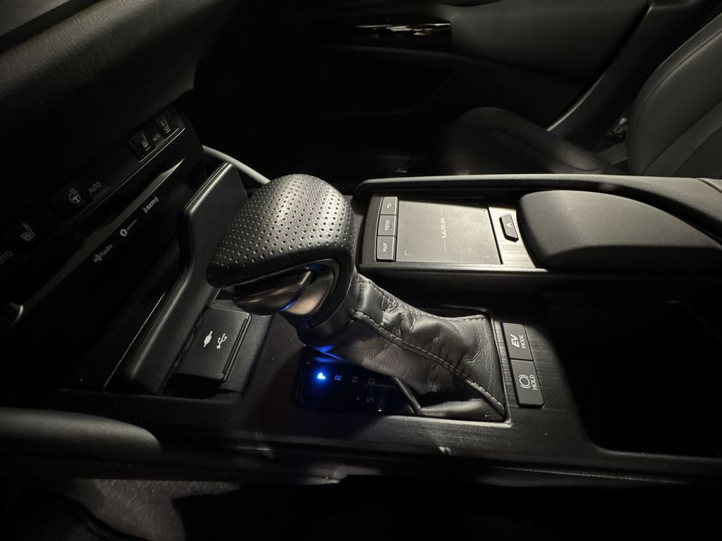 used 2022 Lexus ES car, priced at $37,992