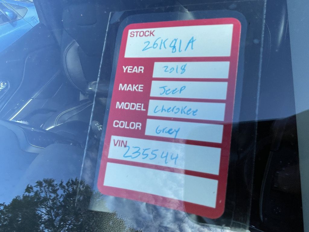 used 2019 Jeep Cherokee car, priced at $15,791