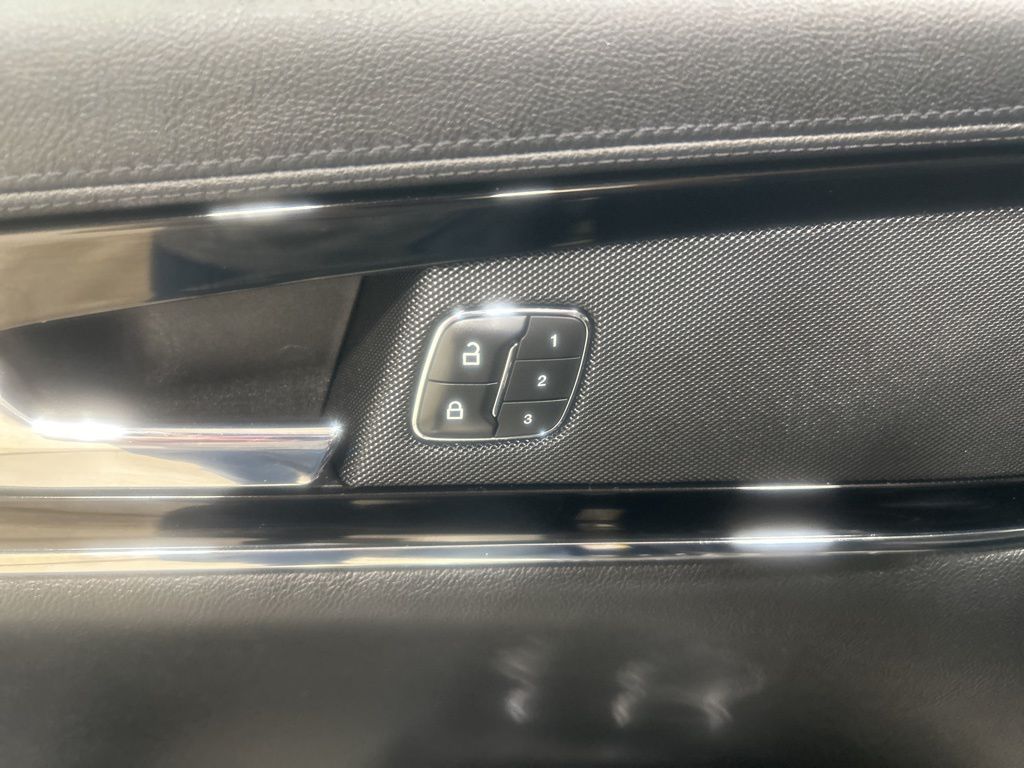 used 2022 Lincoln Nautilus car, priced at $34,983