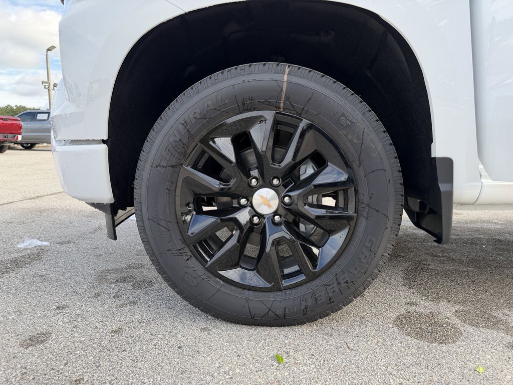 new 2026 Chevrolet Silverado 1500 car, priced at $32,795